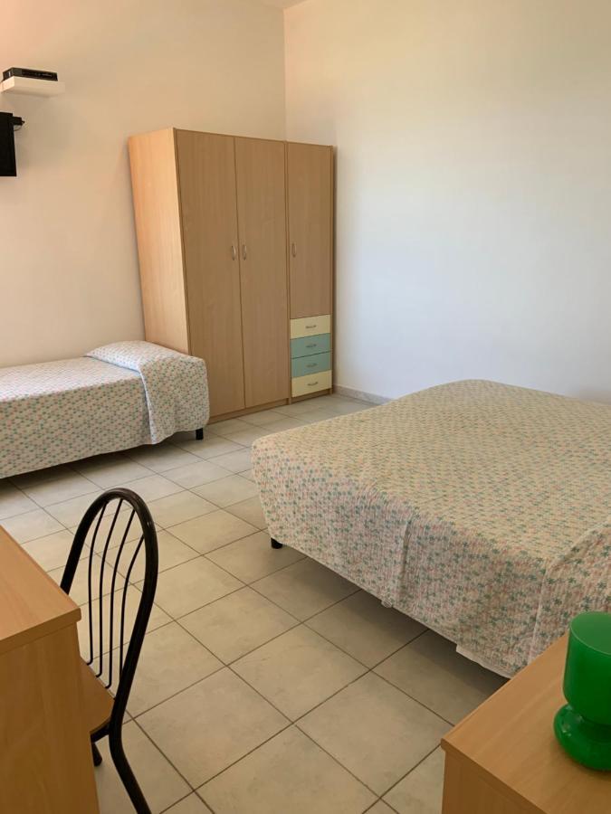 Hotel Baia Dei Gabbiani à San Lorenzo al Mare Extérieur photo